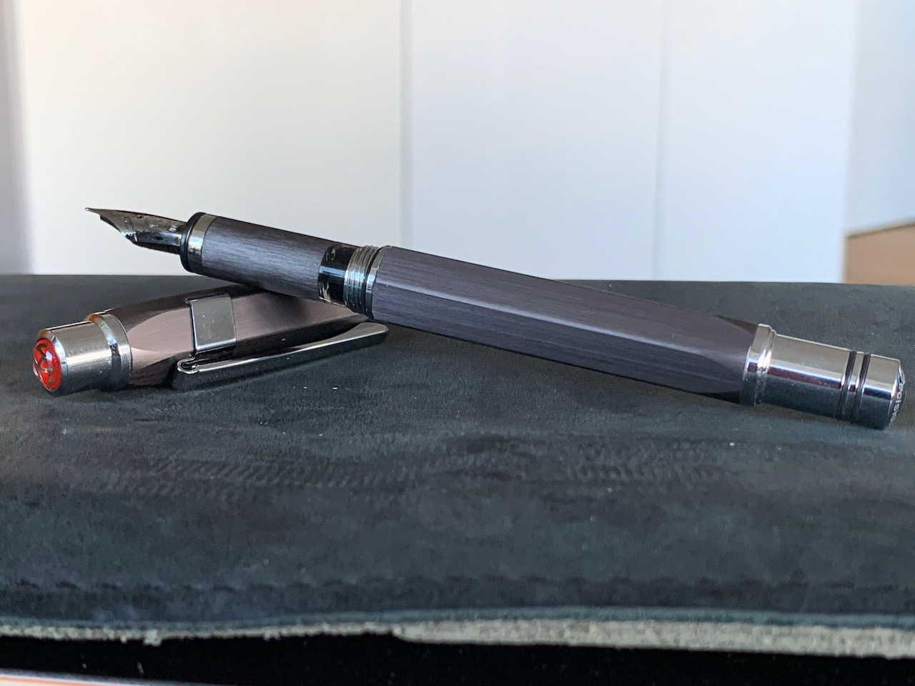 https://zerokspot.com/media/2021/twsbi-precision-gun-metal.jpg